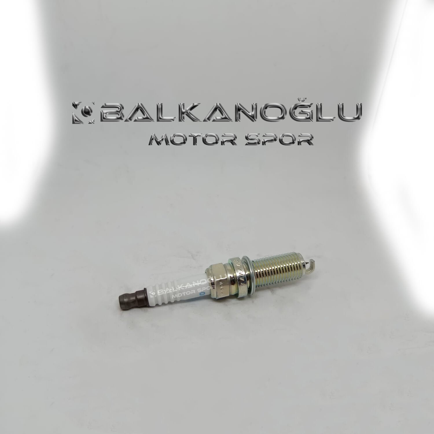 BUJI  M12X1.25 (SPARK PLUG)